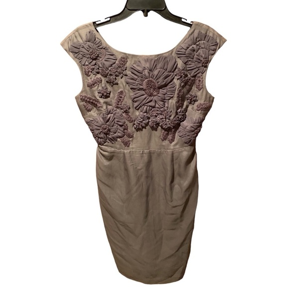 Boden Limited Edition Floral Applique Sheath Dress in Gray size 6 - Picture 1 of 7